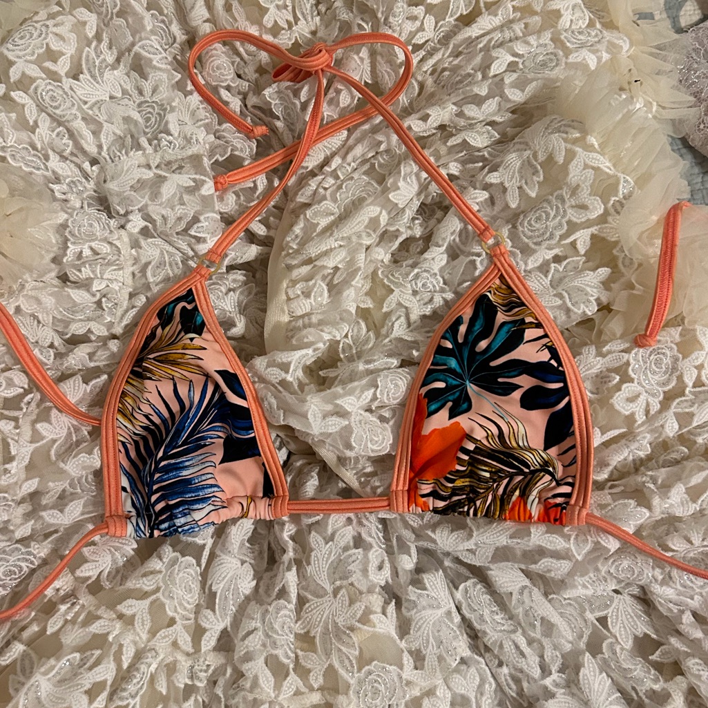 Tiny Bikini Top Os